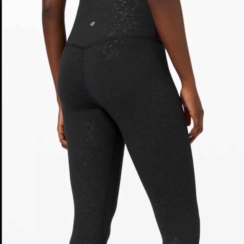 COPY - black speckle emboss LULULEMON LEGGINGS
